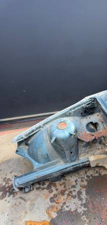 BMW E36 SAĞ ÖN ŞASE PODYE ÇEYREK ORJİNAL - ERCAN TİCARET yedek parça