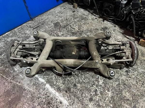 BMW E39 SAĞ AKS SOL AKS ÇIKMA ORJİNAL - ERCAN TİCARET çıkma orjinal yedek parça