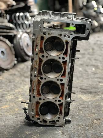 MERCEDES W124 W201 102 MOTOR R102 016 35 01 SİLİNDİR KAPAĞI