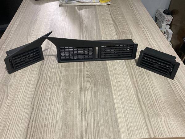 MERCEDES W201 190E SIFIR KALORİFER HAVALANDIRMA IZGARASI ORTA - ERCAN TİCARET yedek parça